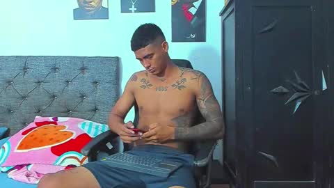 Snapshot of oliver_smith_2 chatting on February 2026 03:35:01 PM oliver_smith_2 online show from February 2026 03:35:01 PM