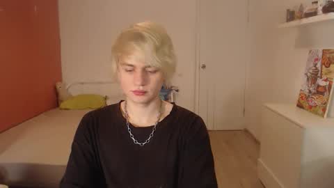 Oliver online show from October 2025 01:38:01 AM