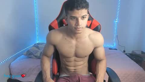 Snapshot of oliver_thompsson chatting on December 2024 12:06:01 PM oliver thompsson online show from December 2024 12:06:01 PM