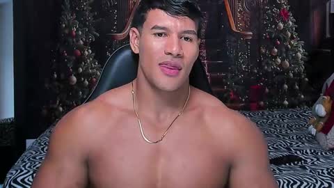 oliver_tommy online show from December 2025 01:23:01 AM