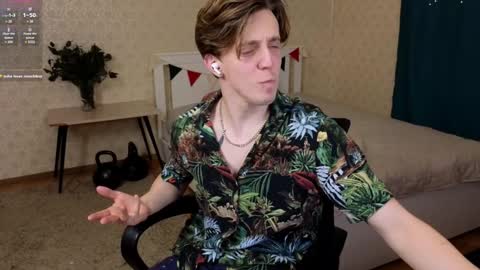 Snapshot of oliver_travis chatting on January 2025 02:14:01 AM Oliver Evans online show from January 2025 02:14:01 AM