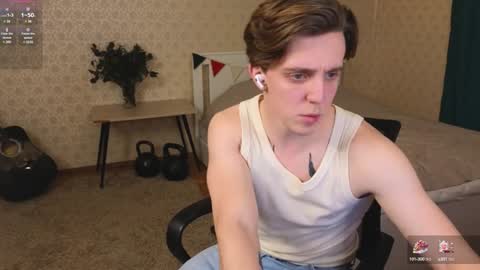 Snapshot of oliver_travis chatting on January 2025 11:24:01 PM Oliver Evans online show from January 2025 11:24:01 PM