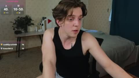 Snapshot of oliver_travis chatting on May 2026 04:07:01 AM Oliver Evans online show from May 2026 04:07:01 AM