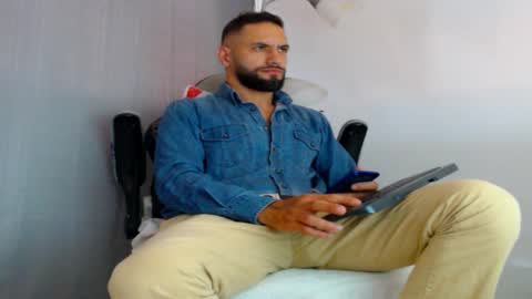 oliver online show from September 2025 05:24:01 PM