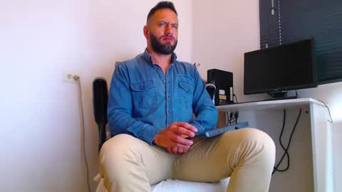 oliver online show from February 2026 04:46:01 PM