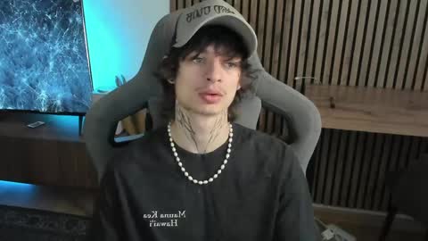 oliverrgroove online show from April 2026 01:17:02 PM