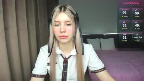 Olivia online show from December 2025 05:28:01 AM