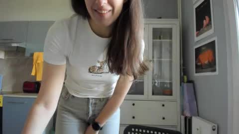 Snapshot of olivia__dream chatting on May 2026 07:46:02 AM olivia__dream online show from May 2026 07:46:02 AM