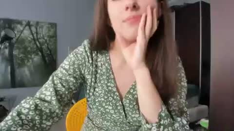 Snapshot of olivia__dream chatting on June 2026 11:15:02 AM olivia__dream online show from June 2026 11:15:02 AM