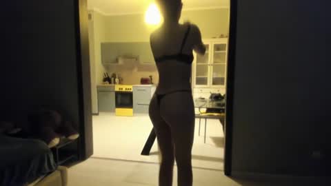 olivia__dream online show from June 2026 10:23:01 PM