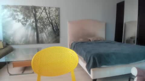 olivia__dream online show from July 2026 06:21:02 PM