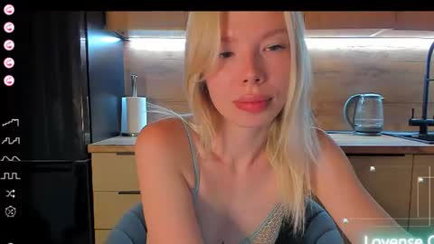 Olivia 3 online show from June 2026 09:41:01 PM