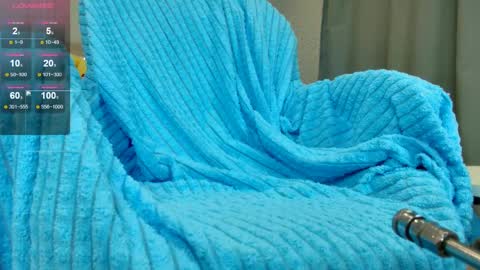 Snapshot of olivia_k_ chatting on April 2026 11:18:01 PM Olivia Hi guys Follow me online show from April 2026 11:18:01 PM