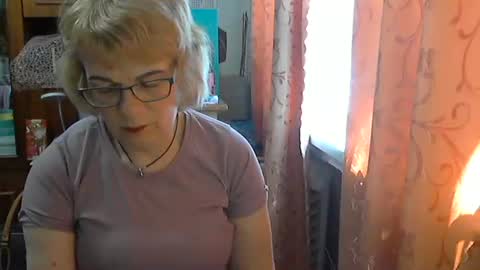 Olivia Mia online show from May 2026 10:56:02 AM