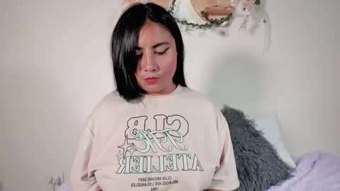 Olivia  happyness  online show from December 2024 09:49:02 PM