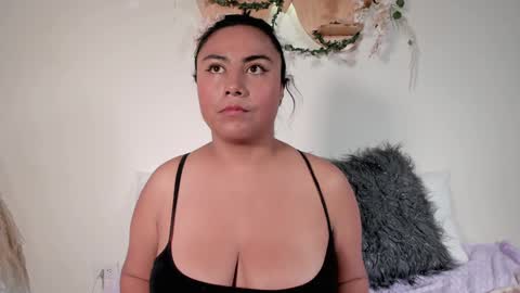 Olivia  happyness  online show from December 2024 10:10:02 PM