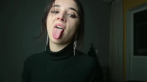 Olivia online show from January 2025 07:41:02 PM