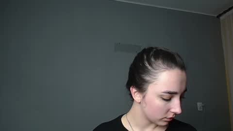 Olivia online show from April 2026 04:27:01 PM