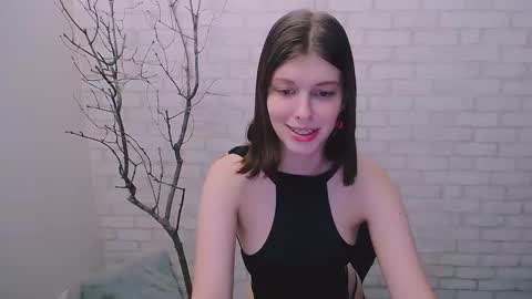 Olivia online show from January 2025 05:11:01 PM