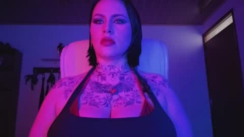 Snapshot of olivia_seex chatting on October 2025 01:18:01 PM online show from October 2025 01:18:01 PM