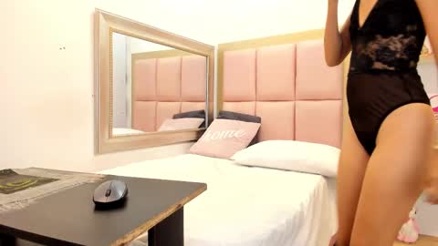 Snapshot of olivia_stevens_ chatting on February 2025 07:16:02 PM Olivia online show from February 2025 07:16:02 PM