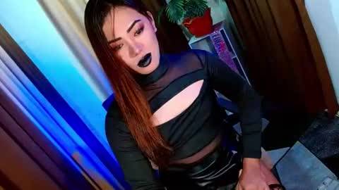 Miss OLIVIA online show from October 2025 07:16:01 AM