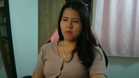 Olivia online show from March 2026 05:39:01 PM