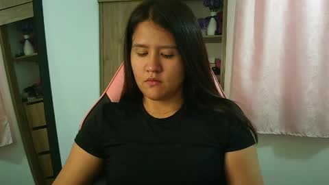 Snapshot of olivia_watson_ chatting on April 2026 03:07:01 PM Olivia online show from April 2026 03:07:01 PM