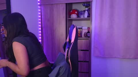 Snapshot of olivia_watson_ chatting on April 2026 12:08:02 PM Olivia online show from April 2026 12:08:02 PM