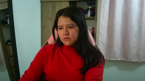 Snapshot of olivia_watson_ chatting on May 2026 12:11:01 PM Olivia online show from May 2026 12:11:01 PM