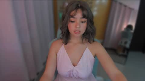 Olivia online show from October 2025 07:27:01 AM