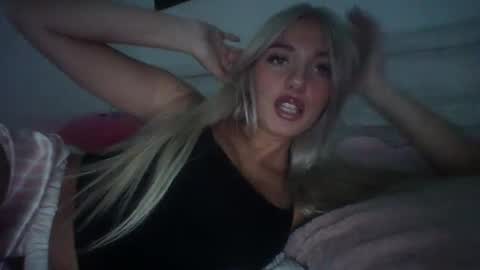 Snapshot of oliviacarterrr chatting on October 2025 08:54:02 AM oliviacarterrr online show from October 2025 08:54:02 AM