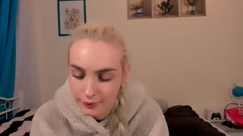 oliviaBeauty online show from April 2026 06:21:01 PM