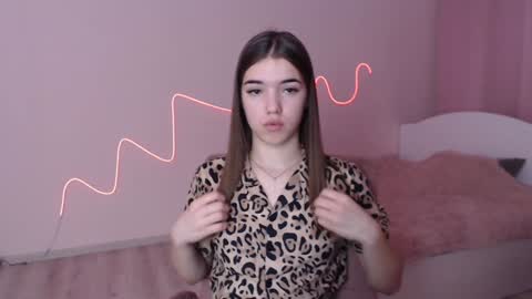 Olivia online show from January 2025 05:05:01 PM