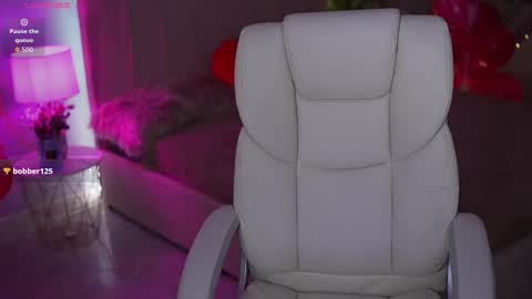 Olivia online show from February 2026 02:03:02 PM