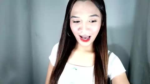 Snapshot of olivianiczxasshieerrraa6 chatting on October 2025 09:54:01 AM NICOLE online show from October 2025 09:54:01 AM