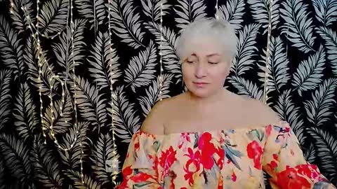 Kelly online show from December 2025 12:21:01 PM