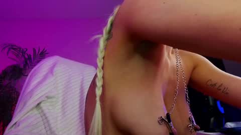 Olivia Owens online show from February 2025 09:15:02 AM