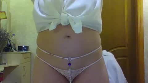 Snapshot of oliviaparadise chatting on December 2024 05:11:01 PM oliviaparadise online show from December 2024 05:11:01 PM