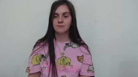 Snapshot of oliviasager chatting on February 2025 11:02:01 PM Mistress Olivia online show from February 2025 11:02:01 PM