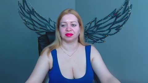 Oliviaverr online show from May 2026 12:35:02 PM