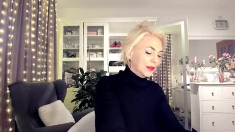 ollalla7 online show from February 2026 08:16:02 PM