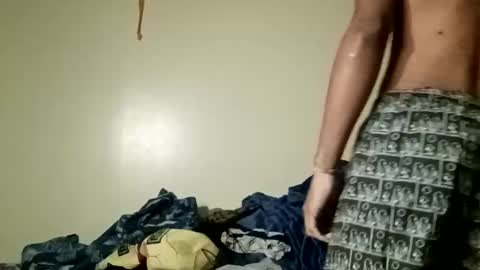 Snapshot of olliebennit chatting on October 2025 07:16:02 PM Ollie online show from October 2025 07:16:02 PM