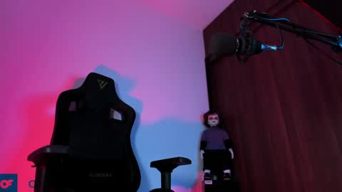     online show from December 2024 09:44:02 AM