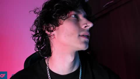     online show from December 2024 05:38:01 AM