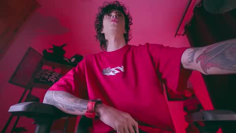 Snapshot of olliver___y chatting on February 2026 03:43:01 AM online show from February 2026 03:43:01 AM