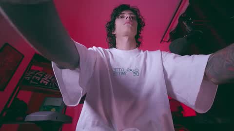 Snapshot of olliver___y chatting on February 2026 04:44:02 AM online show from February 2026 04:44:02 AM