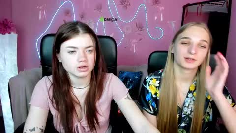 Snapshot of ollivia_dream chatting on April 2026 01:41:02 PM Ollivia online show from April 2026 01:41:02 PM