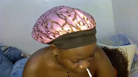 ollleina online show from February 2026 06:55:02 PM