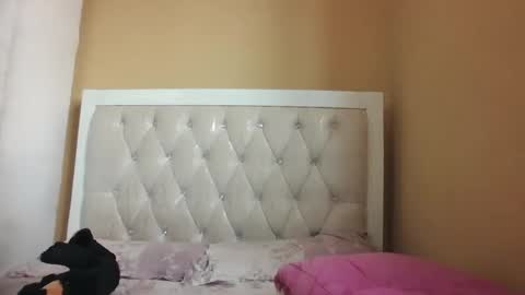 olwami4 online show from February 2026 07:40:01 AM